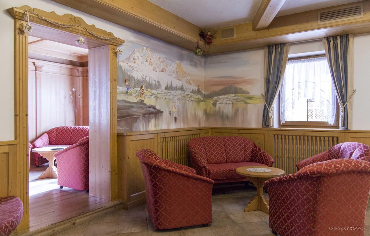 Hotel Genzianella Ціано-ді-Ф'ємме Екстер'єр фото
