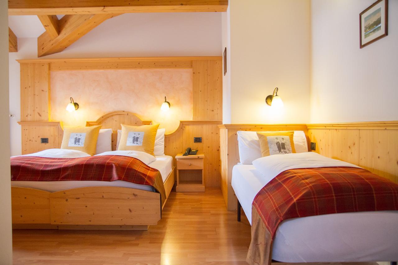 Hotel Genzianella Ціано-ді-Ф'ємме Екстер'єр фото